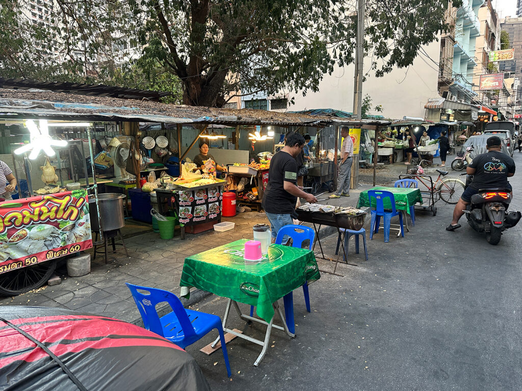 タイの路上屋台